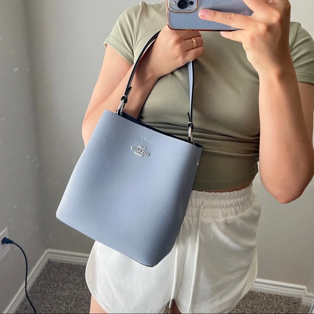 Coach small town bucket bag - Picture 6 of 7